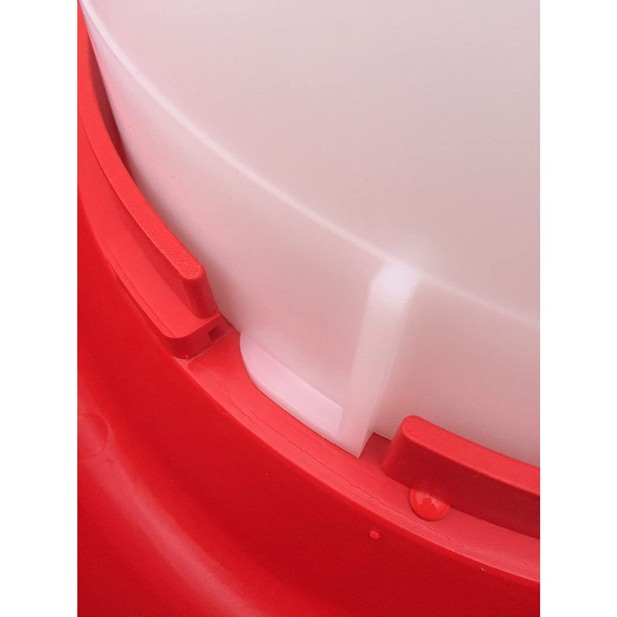 Farm Innovators Model HPF-100 All-Seasons Heated Plastic Poultry Fountain, 3 Gallon, 100-Watt