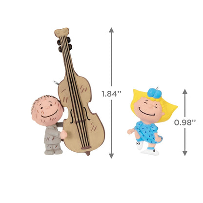 Hallmark - Mini Adornos de Navidad 2024, The Peanuts Gang Sally and Pigpen, Juego de 2, Regalos para fanáticos de los Cacahuetes