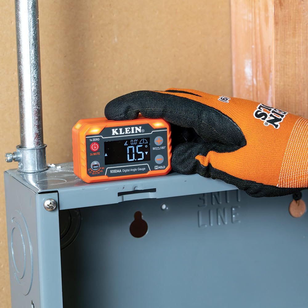 Klein Tools 935DAA Medidor electrónico digital de nivel y ángulo, alerta | Mide y establece ángulos, rangos de 0-90 y 0-180 grados