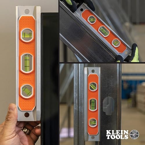 KLEIN TOOLS 935R | Nivel Torpedo Magnético 9" | Aluminio | Alta Visibilidad | Nivel magnético para mediciones precisas en conduit y tuberías; su imán firme y ventanas visibles facilitan cada ajuste.