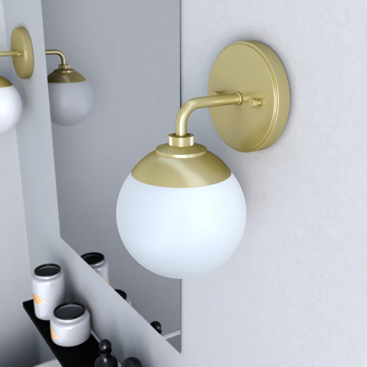 Hunter Fan, Colgante de Pared Hepburn 1 Luz, Dorado | Diseñado para resistir la humedad en espacios interiores, es una manera fácil de elevar sus espacios