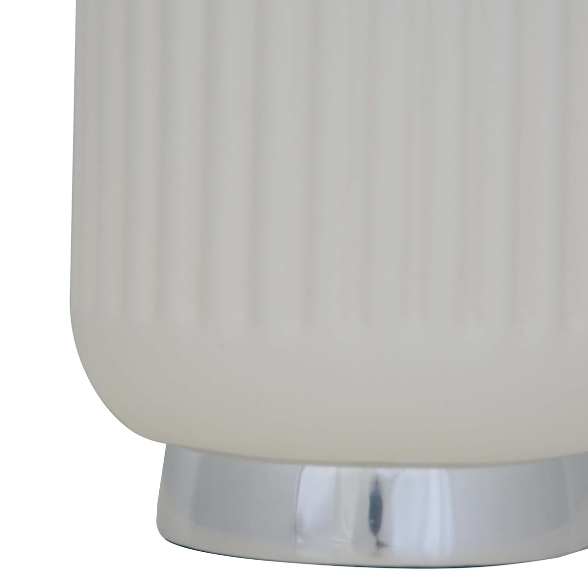 Luzerna CM-0226 Lámpara De Buro Lyne, Color Blanco Mate, 1 Unidad