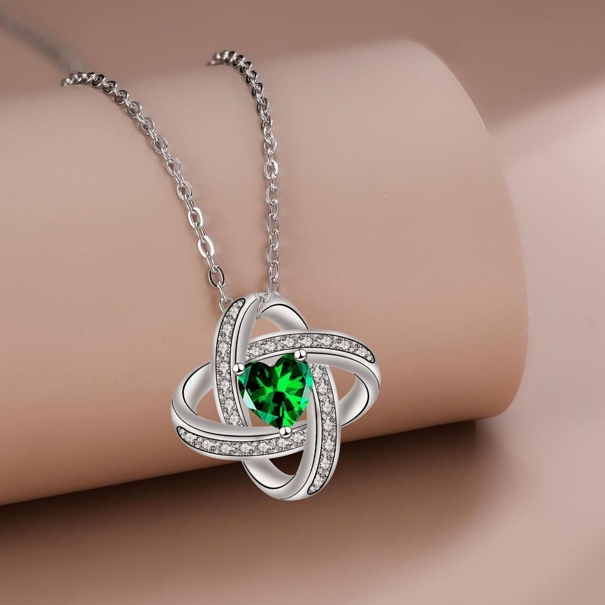 XYPHIELLE Collar de Trébol de la Suerte para Mujer, Dije de Esmeralda y Circonitas, Bañado en Plata 925, Regalo para Novia o Esposa (San Valentín, Cumpleaños, Aniversario)