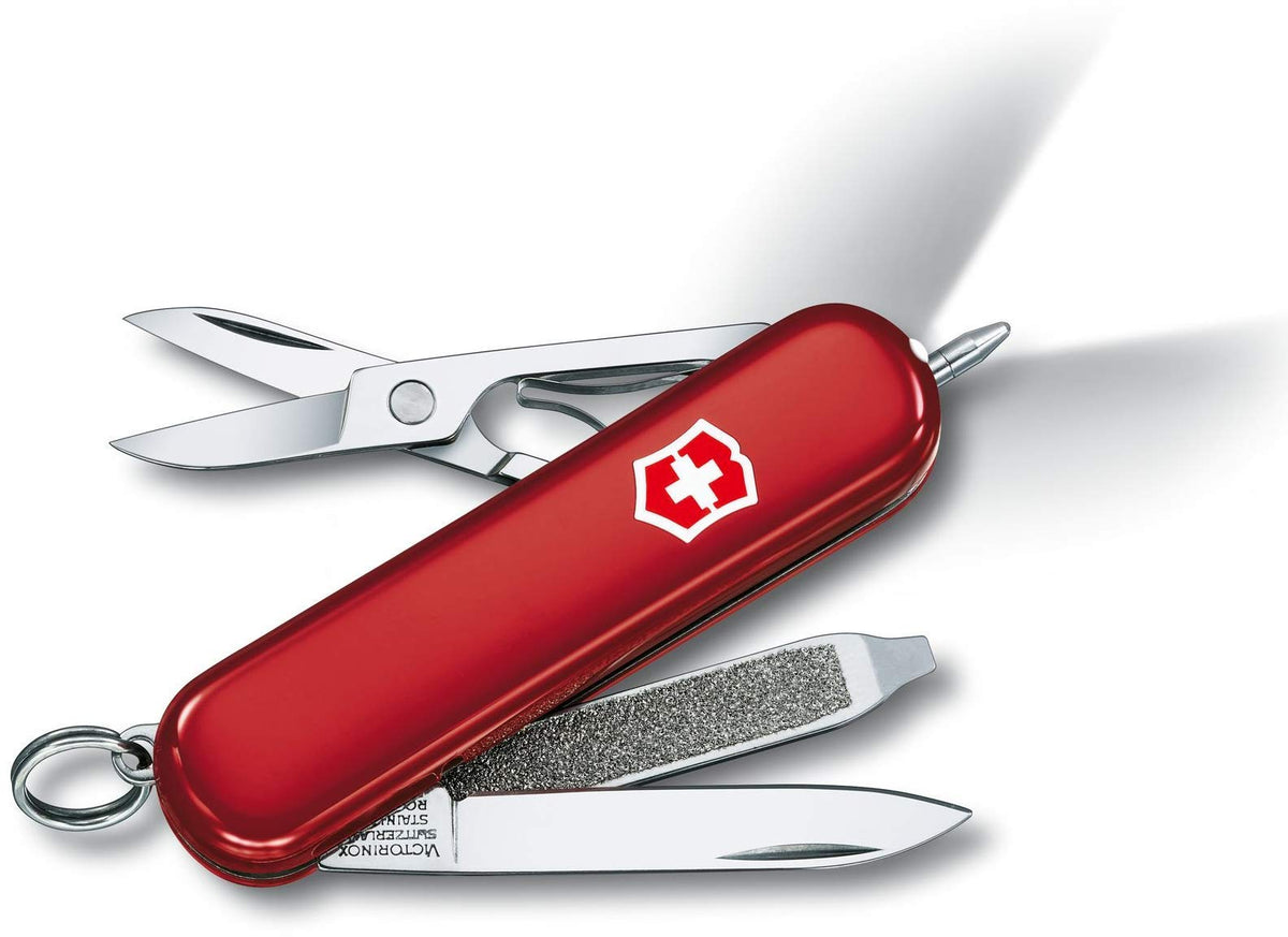 Victorinox Signature Lite con Luz Led, Rojo Transparente, 7 Usos