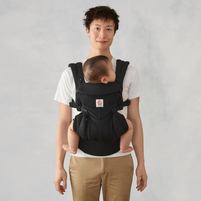 Ergobaby Omni Classic Baby Carrier Portabebés para bebé Recién nacido para niños pequeños con soporte lumbar (7-45 libras) Red, Onyx Negro