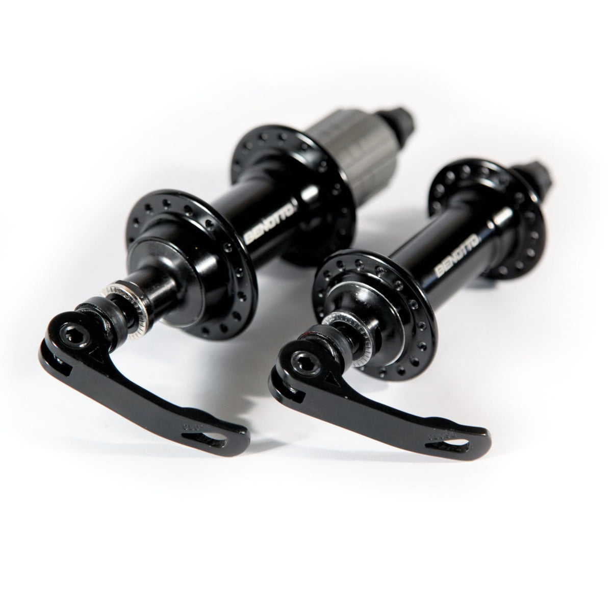 Maza BENOTTO 32x32B Cassette Alumnio con Bloqueos con Balero Sellado Negro GL-B21 (2 Piezas)
