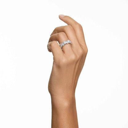 Swarovski Anillo Matrix Vittore, Talla pera, Blanco, Acabado en tono plateado