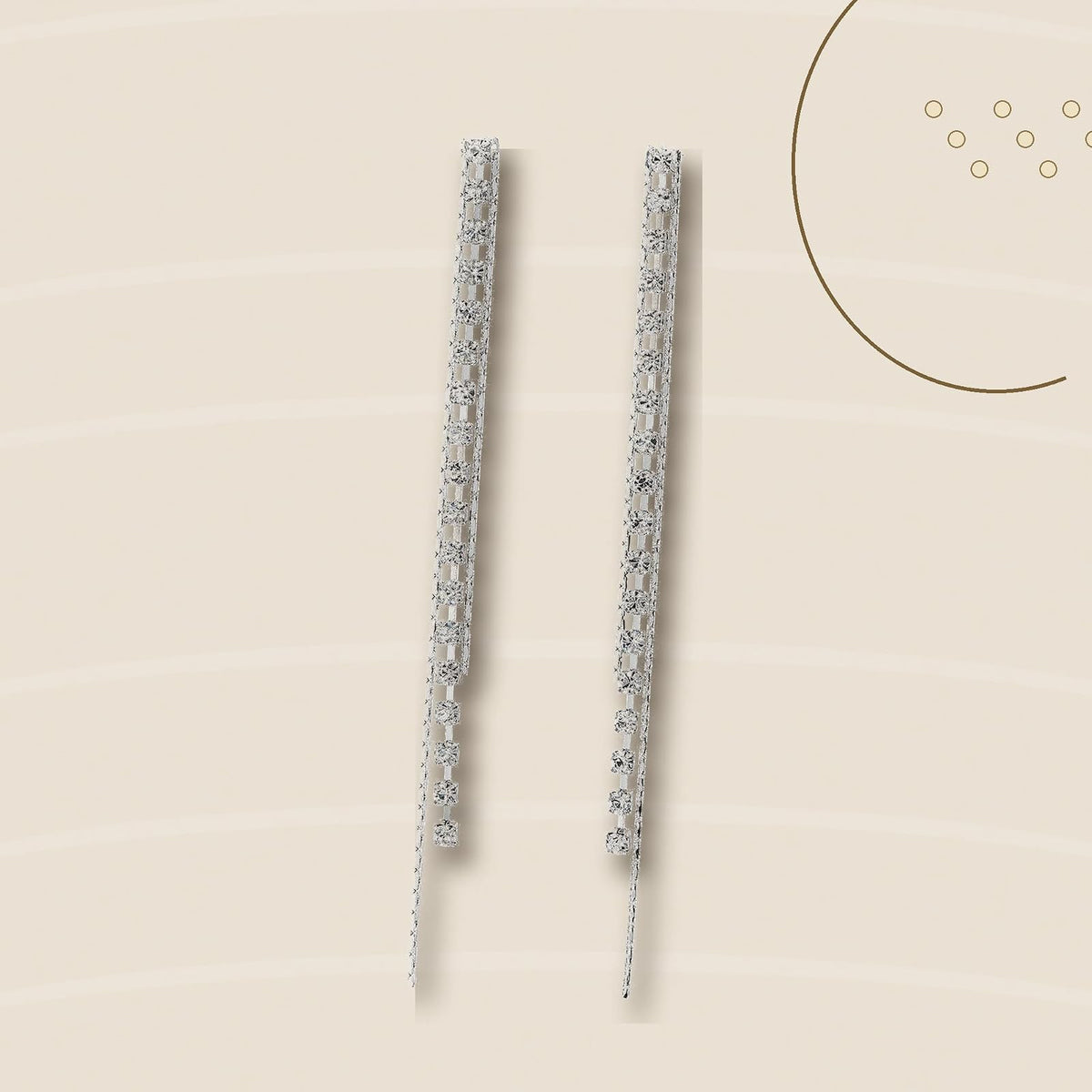 GUESS Aretes de Tono Plateado con Cristales
