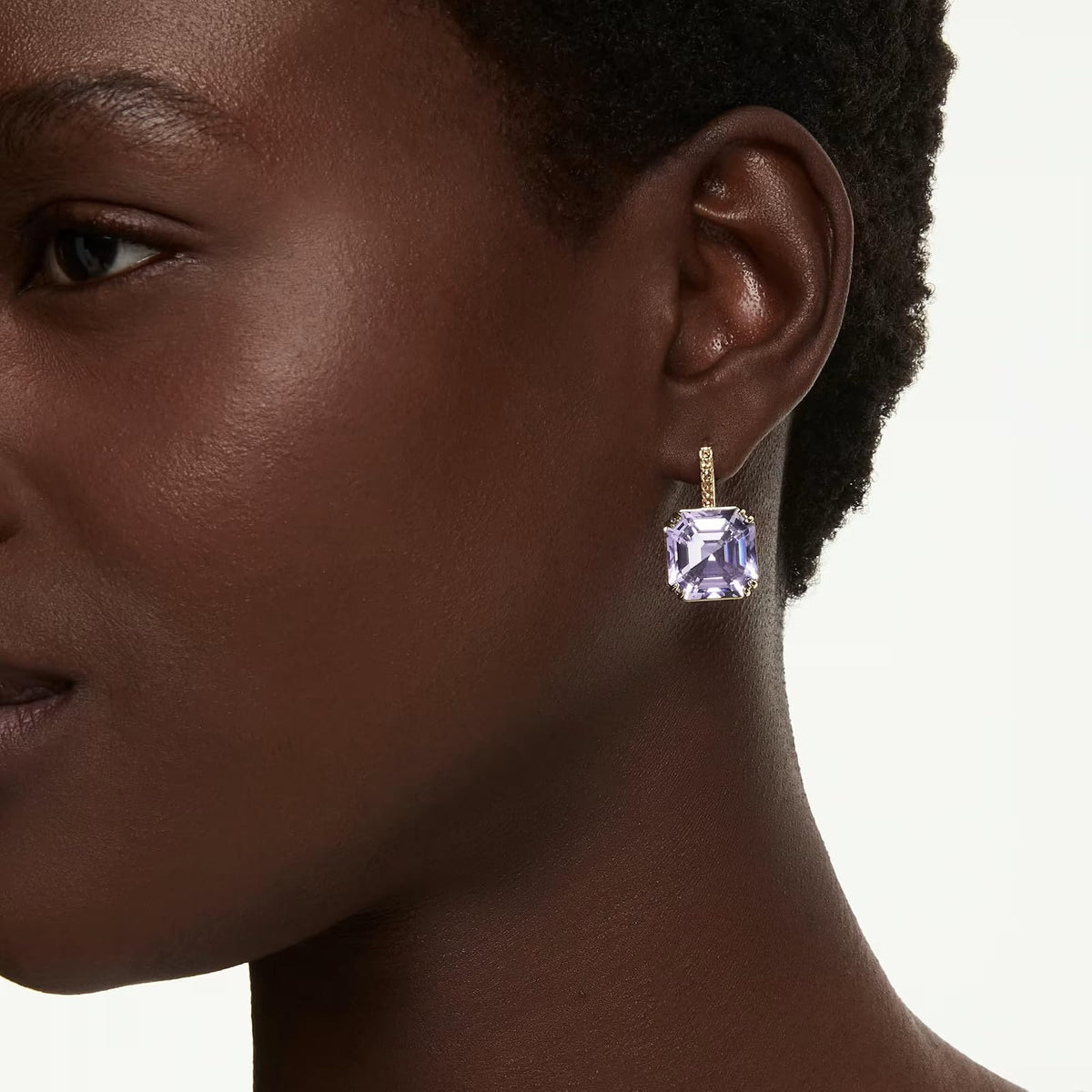 Pendientes Millenia, Talla cuadrada, Morado, Acabado en oro de 18 quilates