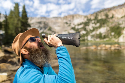 LifeStraw Peak Series Filtro de agua - 1 L, gris montaña oscuro, protege contra bacterias y parásitos, ultracompacto y versátil