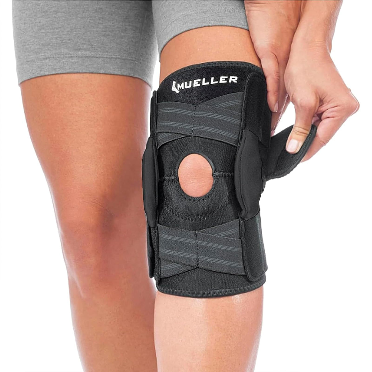 Mueller Green Rodillera Ajustable con Bisagras, Materiales Reciclados - Negro y gris - 1 Count (Pack of 1)
