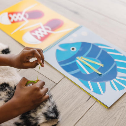 Melissa & Doug Libro de actividades con cintas, contribuye al aprendizaje temprano de habilidades, 4 rollos de cinta de rasgado fácil, resistente encuadernación en espiral, 20 páginas, 27.686 cm alto x 20.066 cm ancho x 1.143 cm largo