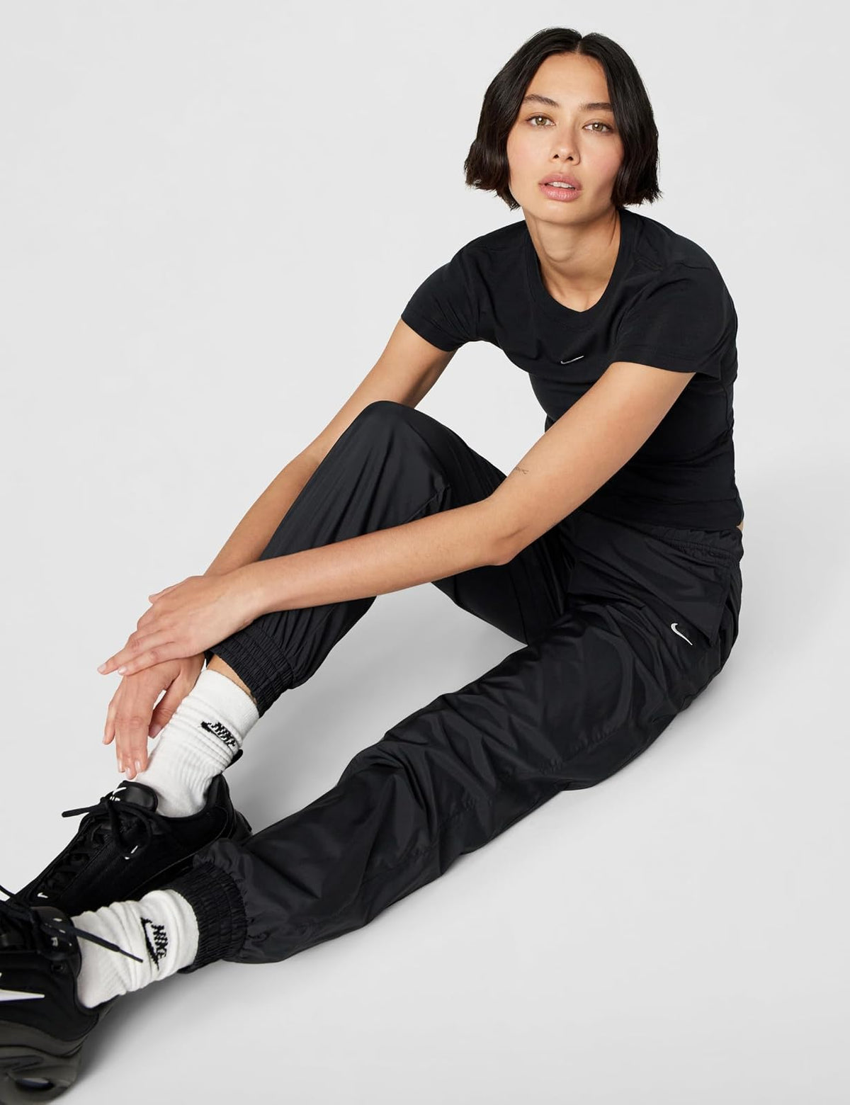 Nike Sportswear Classic Wovens Oversize-Jogger mit Mittelhohem Bund und UV-Schutz für Damen Jogger de Gran tamaño Mujer