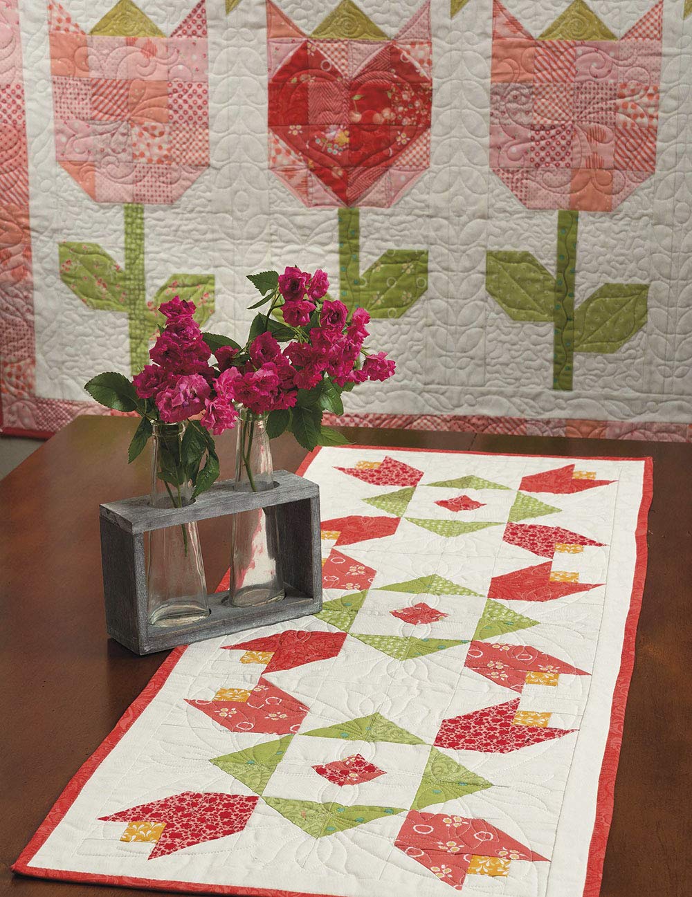 Pat Sloan's Celebrate the Seasons: 14 Easy Quilts and Companion Projects
