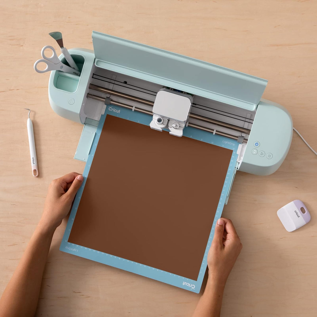 Cricut 2010170 Vinil Permanente Tonos Piel, Piel, 30x30cm - 10 Piezas
