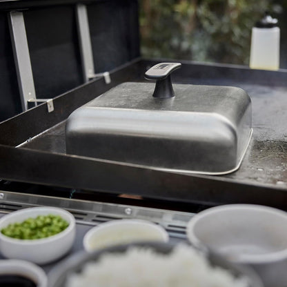 Weber - Tapa para Hamburguesas | Cubre 4 hamburguesas, para derretir queso y cocinar verduras y arroz al vapor - (10 x 10 pulgadas), accesorios de cocina para