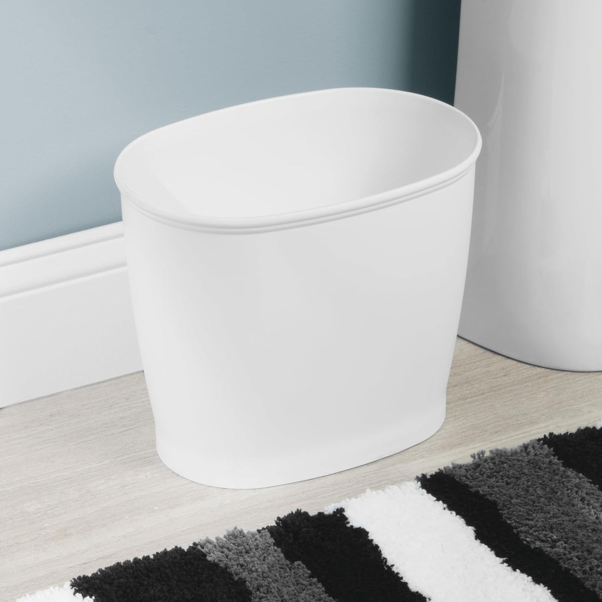 InterDesign 93441 Kent Oval Wastebasket Trash Can for Bathroom, Kitchen, Office, White