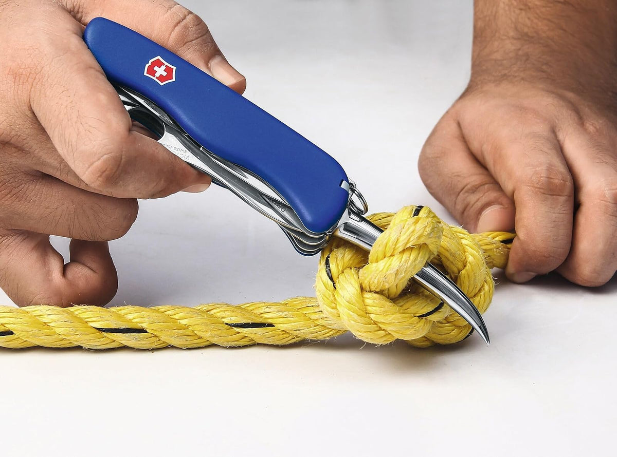 Victorinox Skipper Pro, Color Azul, 111 mm, 12 Usos