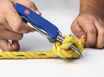 Victorinox Skipper Pro, Color Azul, 111 mm, 12 Usos