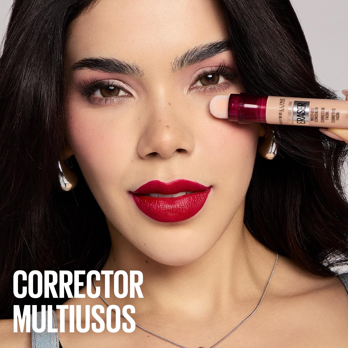 Maybelline Instant Age Rewind Corrector Facial 3 en 1, Borra Ojeras y Líneas Finas, Cubre Imperfecciones, Corrige, Contornea e Ilumina, Cobertura Media Hasta 12H Tono 130 Medium, 6 ml