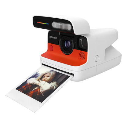 Polaroid - Cámara instantánea con Tapa + Paquete de película a Color (16 Fotos Incluidas) - Blanco (6652) - Sistema hiperfocal de 4 Lentes, Enfoque automático de Sonar y análisis de sentencias con