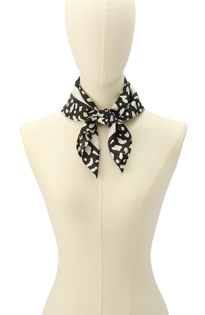 Kate Spade New York - Pañuelo de seda