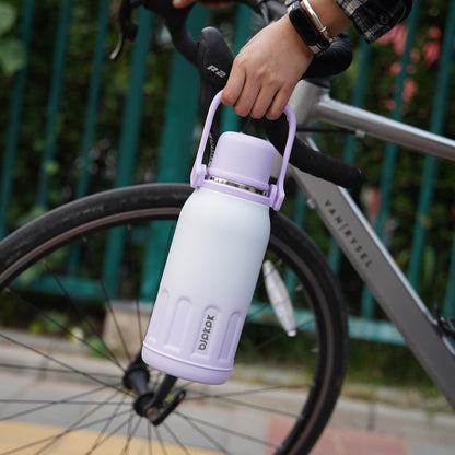 BJPKPK Botella de agua térmica aislada de 50 onzas con tapa y asa de transporte, apta para lavaplatos, botellas de agua de acero inoxidable para exteriores, perla rosa