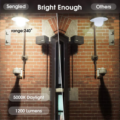 Sengled - Bombillas de luz LED A19 para exteriores, paquete de 3 bombillas con sensor LED A19, luz diurna de 5000 K, 1200 lúmenes, equivalente a 75 W, 10,5 W, base E26, bombillas de fotocélula