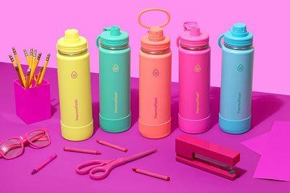 ThermoFlask - Botella de agua de acero inoxidable con doble pared aislada al aspiradora de 32 onzas, con tapa de boquilla, color rosa impactante