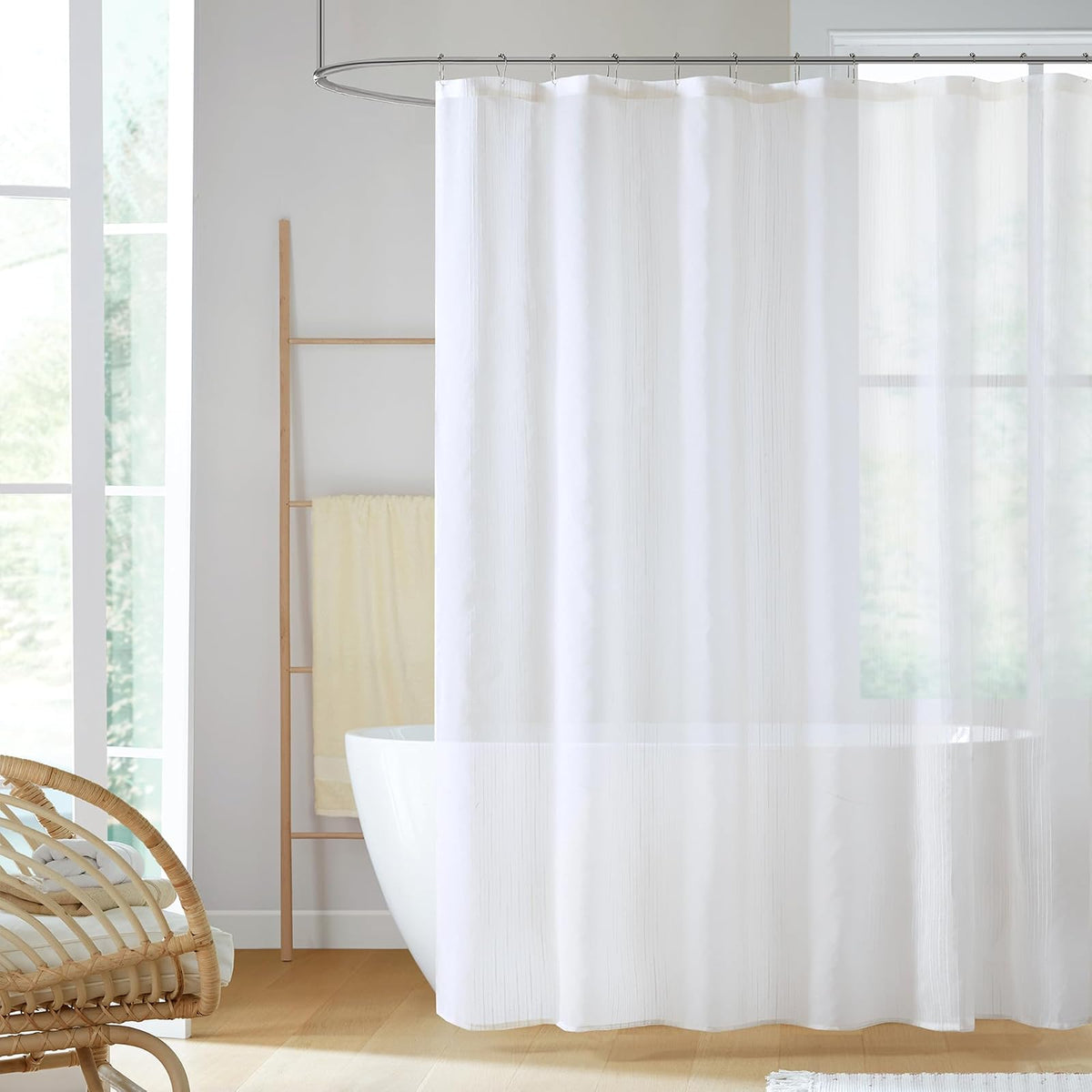 Madison Park Anna Sheers - Cortina de ducha, diseño de rayas texturizadas, decoración moderna de baño de mediados de siglo, lavable a máquina, pantalla de privacidad de tela, 72 x 72 pulgadas, color marfil - 182.9An x 182.9Al cm (1 Paneles) - Blanco