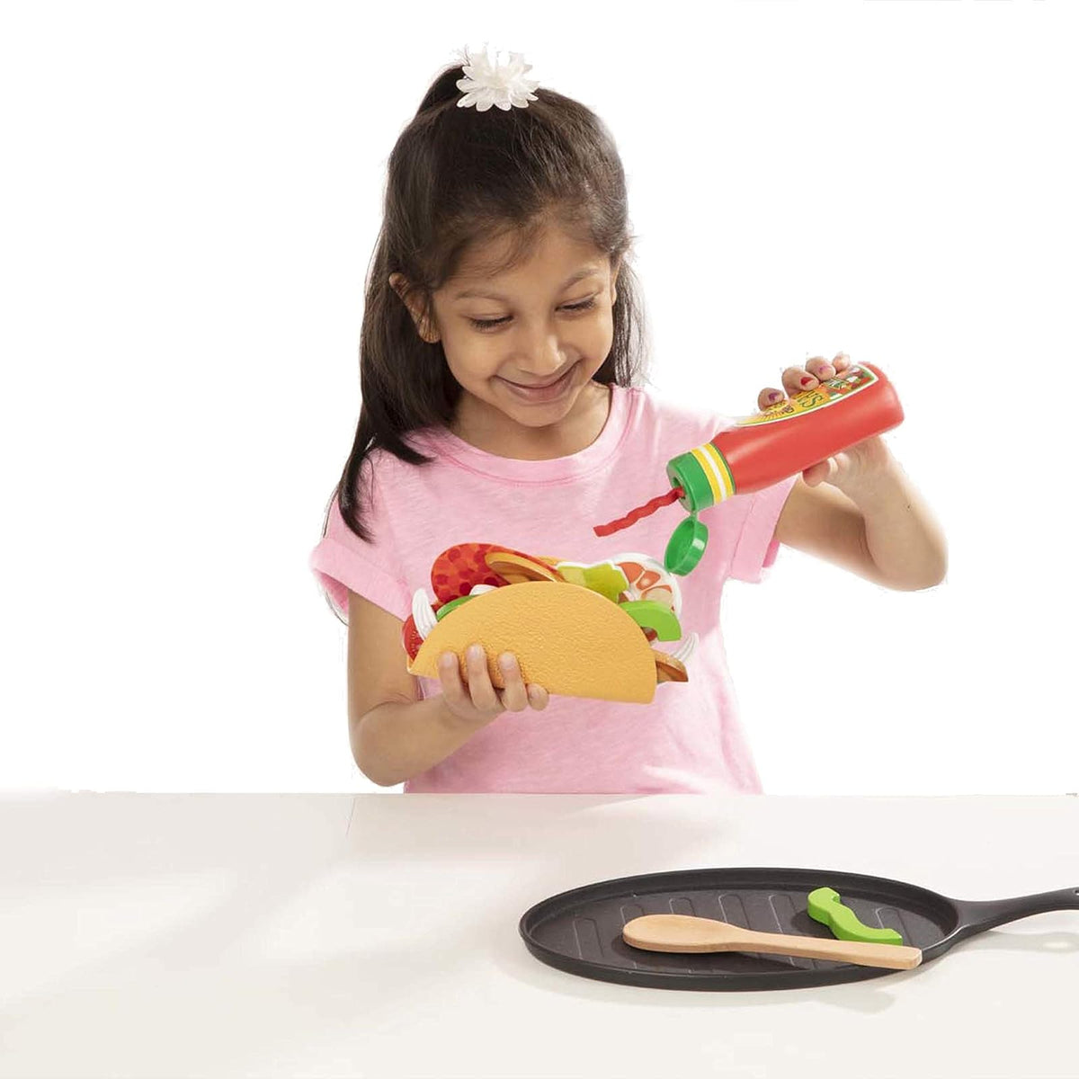 Melissa & Doug Juego de Tacos y Tortilla Para Rellenar y Doblar, Comida de Juguete, Comida Mexicana de Juguete que se Puede Cortar, Juguete de Madera, Sartén y Más (43 Piezas)