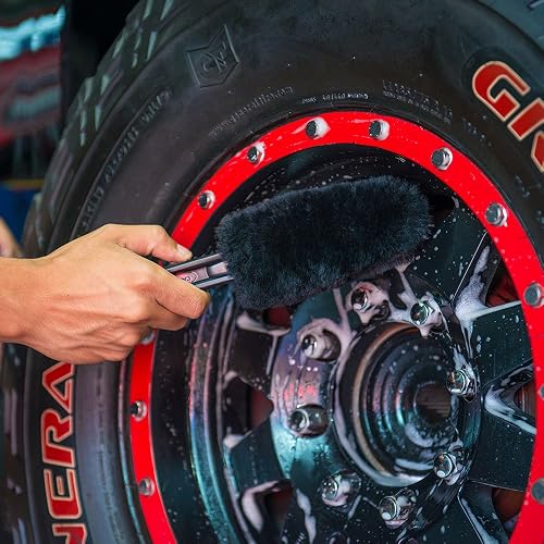 Chemical Guys Gerbil Cepillo para ruedas y llantas (seguro para tubos de escape, neumáticos, llantas, compartimentos del motor y más)