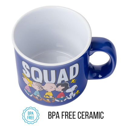 Silver Buffalo PEA429E1 Peanuts Squad - Taza de cerámica para caravana, 20 onzas, color negro