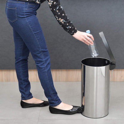 TRAMONTINA - Basurero con Pedal 20 L, de Acero Inoxidable, Tapa de Plástico, Higiénico, Práctico y Duradero, con Asa para el Transporte, Ideal para Bolsas de Basura