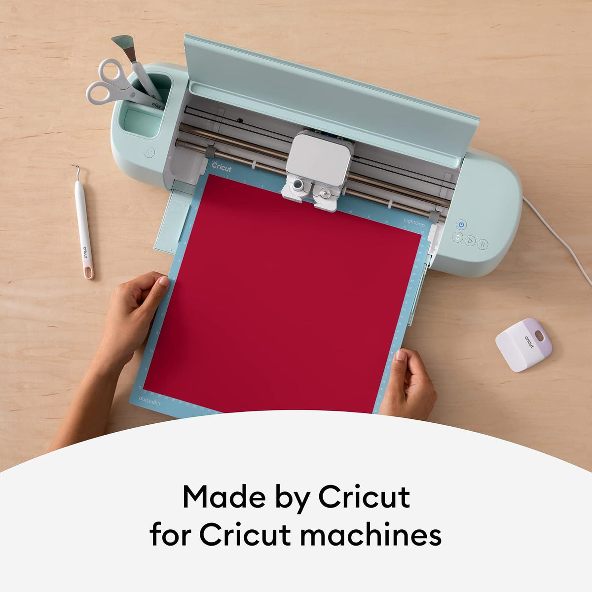 Cricut Everyday Iron On, rojo, paquete de 3 rollos de 2 pies (12 x 24 pulgadas) de vinilo de transferencia térmica para camisas, sombreros, decoración y más
