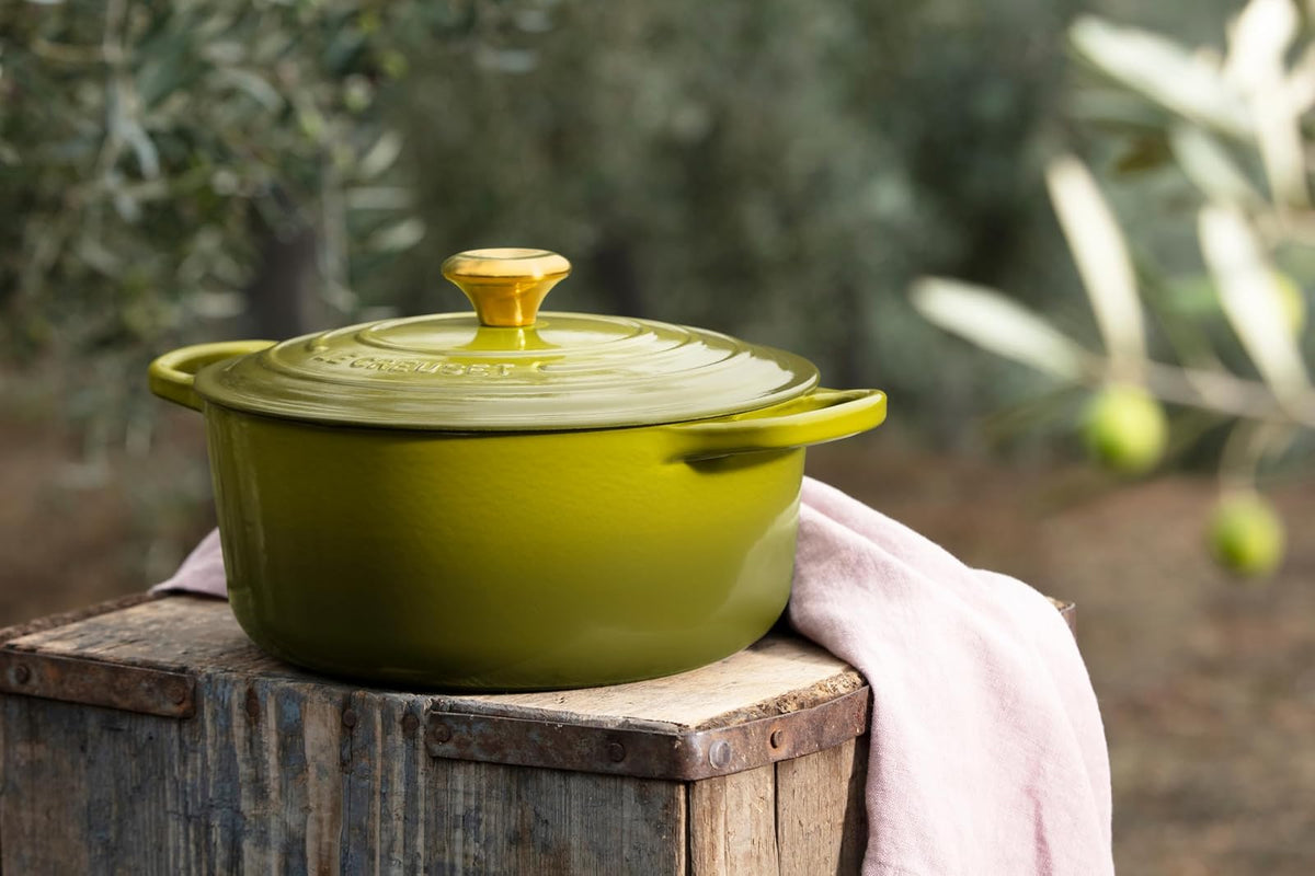 Le Creuset Empuñadura de Metal Grande Color Oro