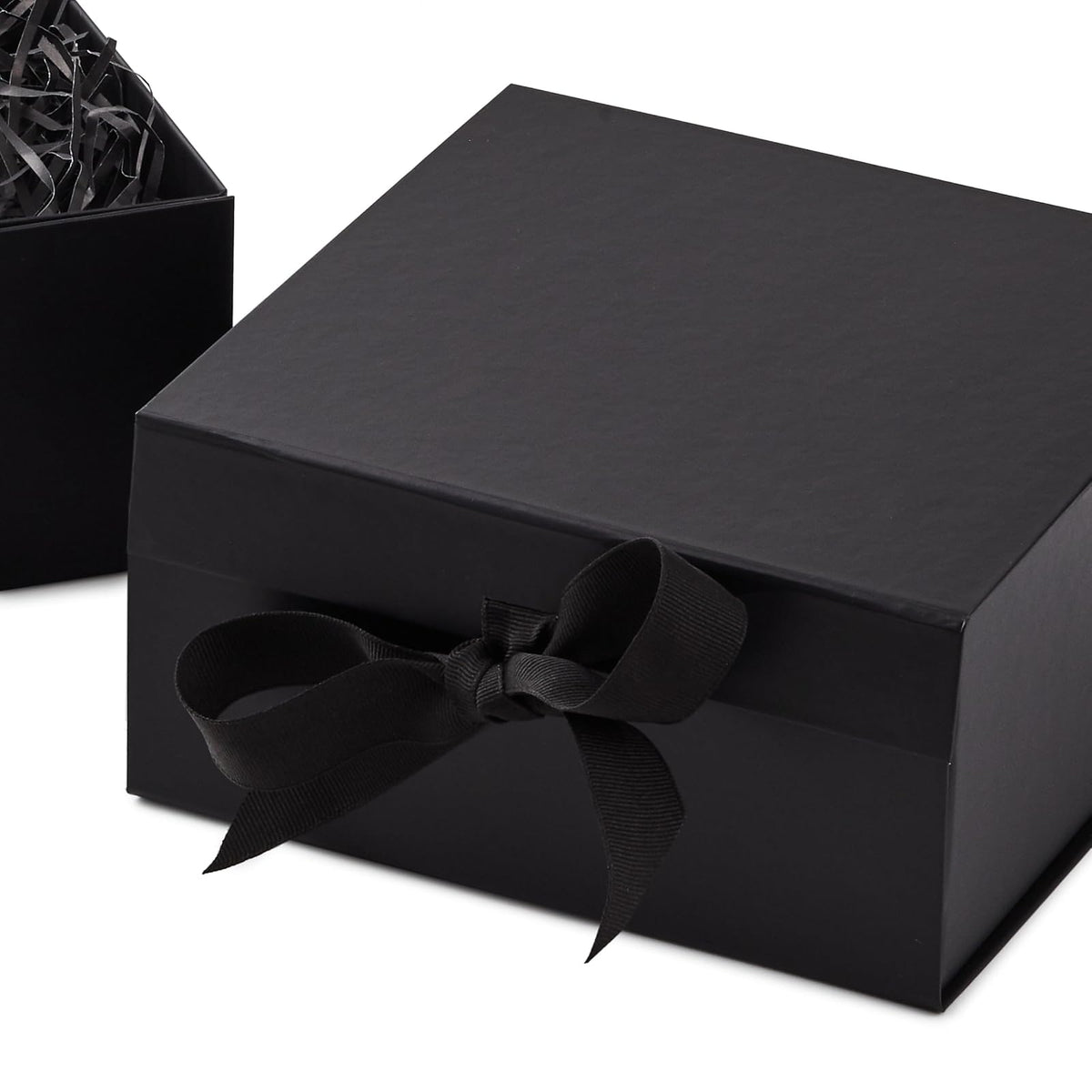 Hallmark - Cajas de regalo medianas con lazo y relleno de papel triturado, paquete de 2 (caja negra de 8 pulgadas) para bodas, graduaciones, cumpleaños, día del padre, regalos para padrinos de boda,