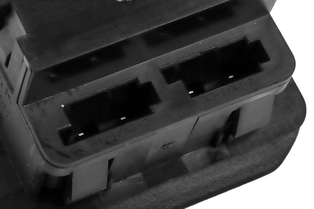 General Motors GM Genuine Parts 84640950 - Receptáculo de Accesorios Negro Azabache