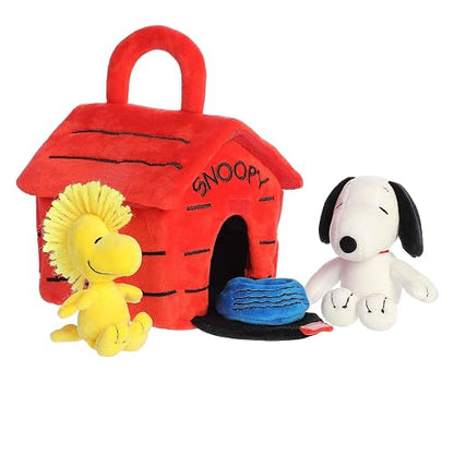 Aurora® Adorable Casa de Perro de Snoopy® de Peanuts Conjunto de Juguetes de Peluche - Juguetes con Licencia Oficial para Todos los Fans de Snoopy - Regalo Sentimental para Adultos y Celebraciones de