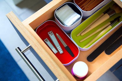 Tres por tres Seattle - Juego de 5 bandejas organizadoras de metal poco profundas para almacenar maquillaje, papelería, utensilios y más en computadora de oficina, cocina y baño (1 pulgada, varios