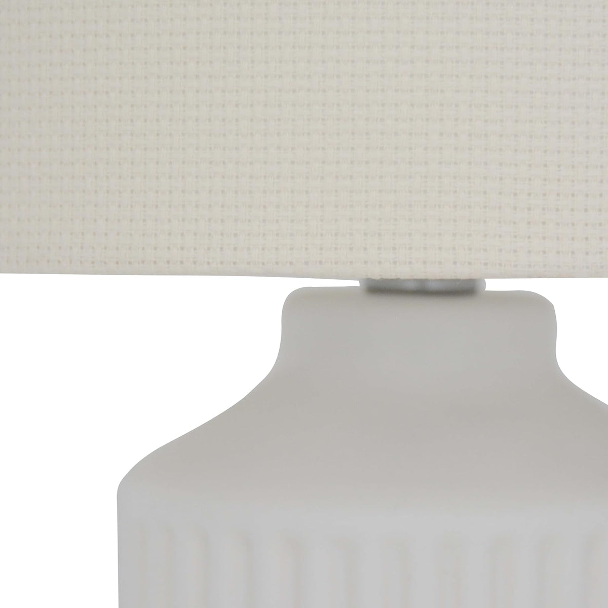 Luzerna CM-0226 Lámpara De Buro Lyne, Color Blanco Mate, 1 Unidad