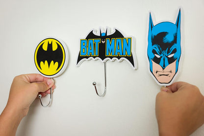 Silver Buffalo Batman Icons - Juego de 3 ganchos de pared troquelados, 14 x 7 pulgadas