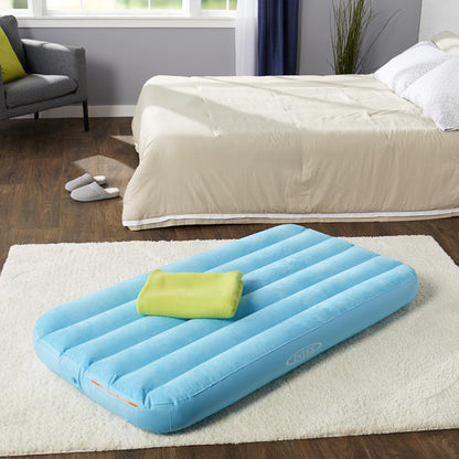 Intex 66803EP Cozy Kidz Airbed: Fiber-Tech - Superficie Suave Aterciopelada - Bolsa de Transporte incluida - El Color Puede Variar - 34.5 x 62 x 7 Pulgadas