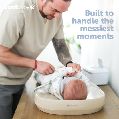 Jool Baby - Cambiador impermeable para bebé, fácil de limpiar, ligero y portátil, cojín de espuma grande para mayor comodidad (avena)