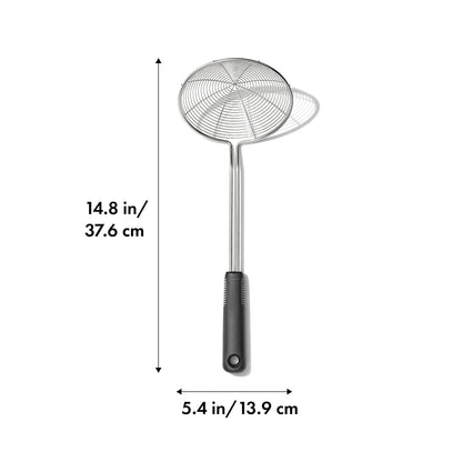 OXO Good Grips - Cuchara de araña de acero inoxidable y escurridor, color negro