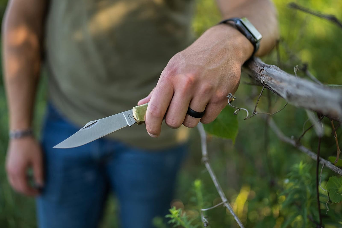 Uncle Henry Next Gen Staglon 227UH - Cuchillo Plegable de 9.3 Pulgadas con Hoja de Punta de Clip de Acero Inoxidable de 4 Pulgadas, Hoja Trasera Recta y Mango de Staglon para Caza, Camping y EDC