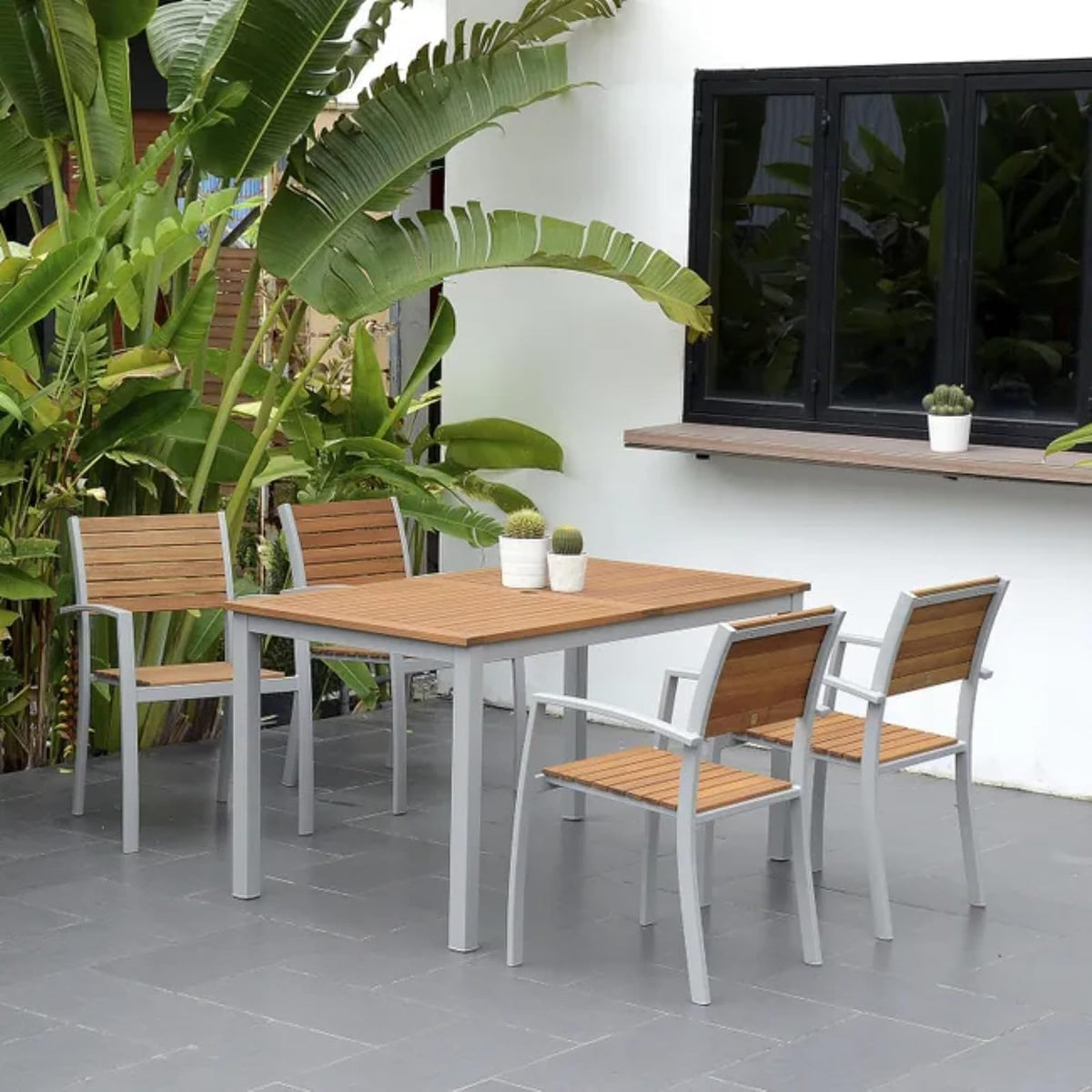 Mesa de Comedor Barcelona 140cm de Madera y Aluminio para Jardin y Exterior con Acabado de Teca, Patas de Aluminio Color Gris Claro