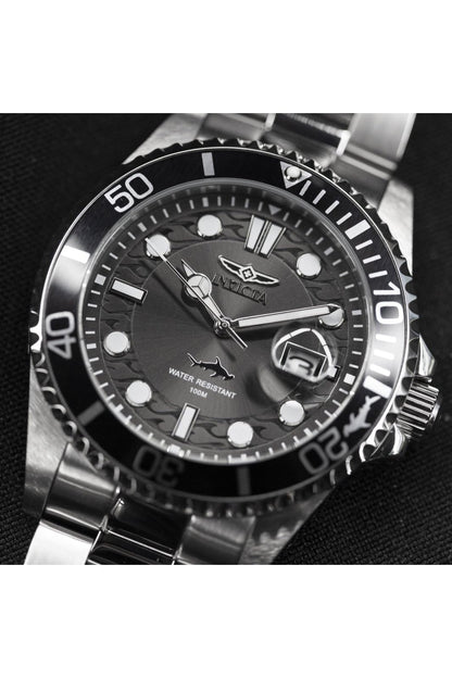 Invicta Pro Diver Reloj de cuarzo para hombre con correa de acero inoxidable, plateado, 22 (Modelo: 30018)