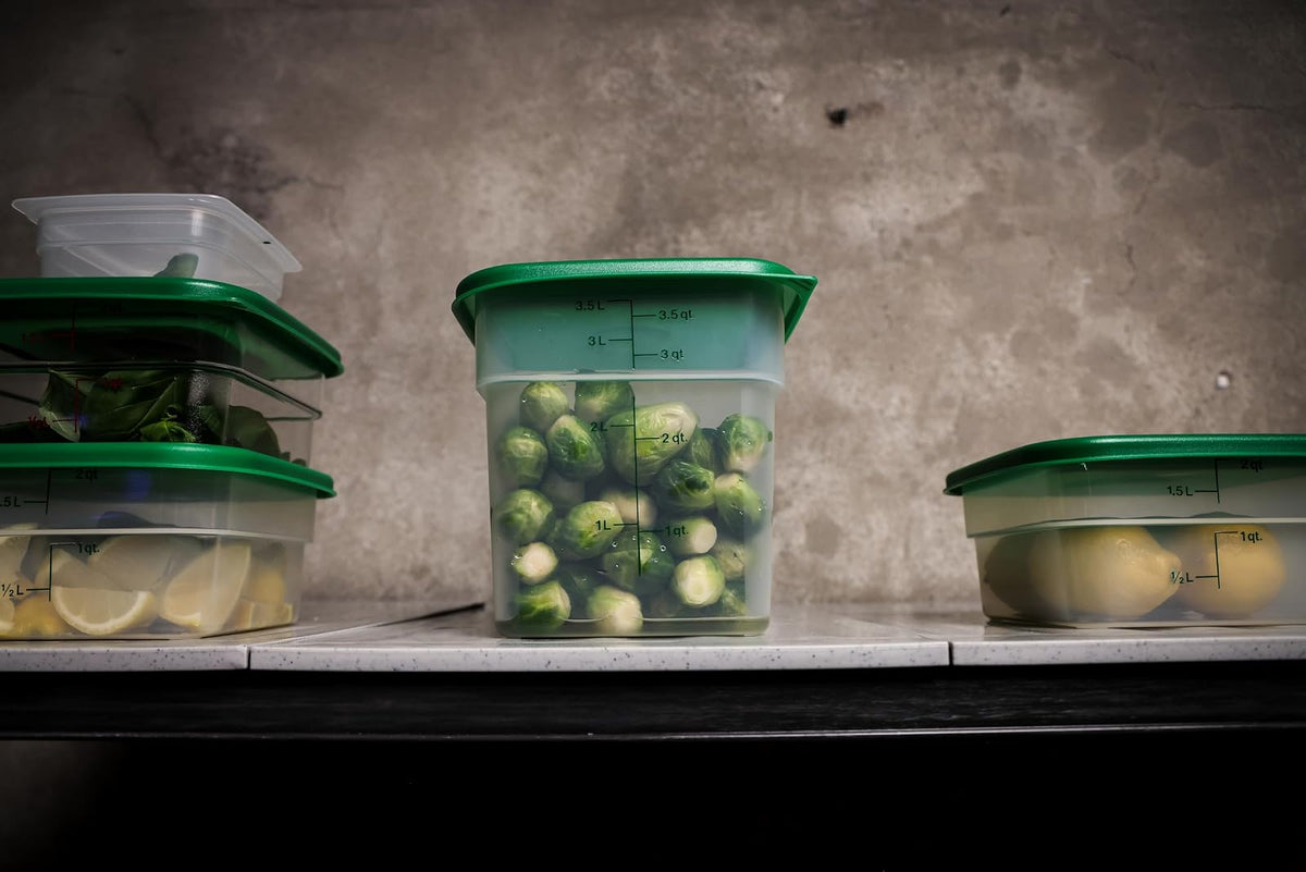Cambro Contenedor Cuadrado 4 Cuartos Translúcido con Tapa Verde