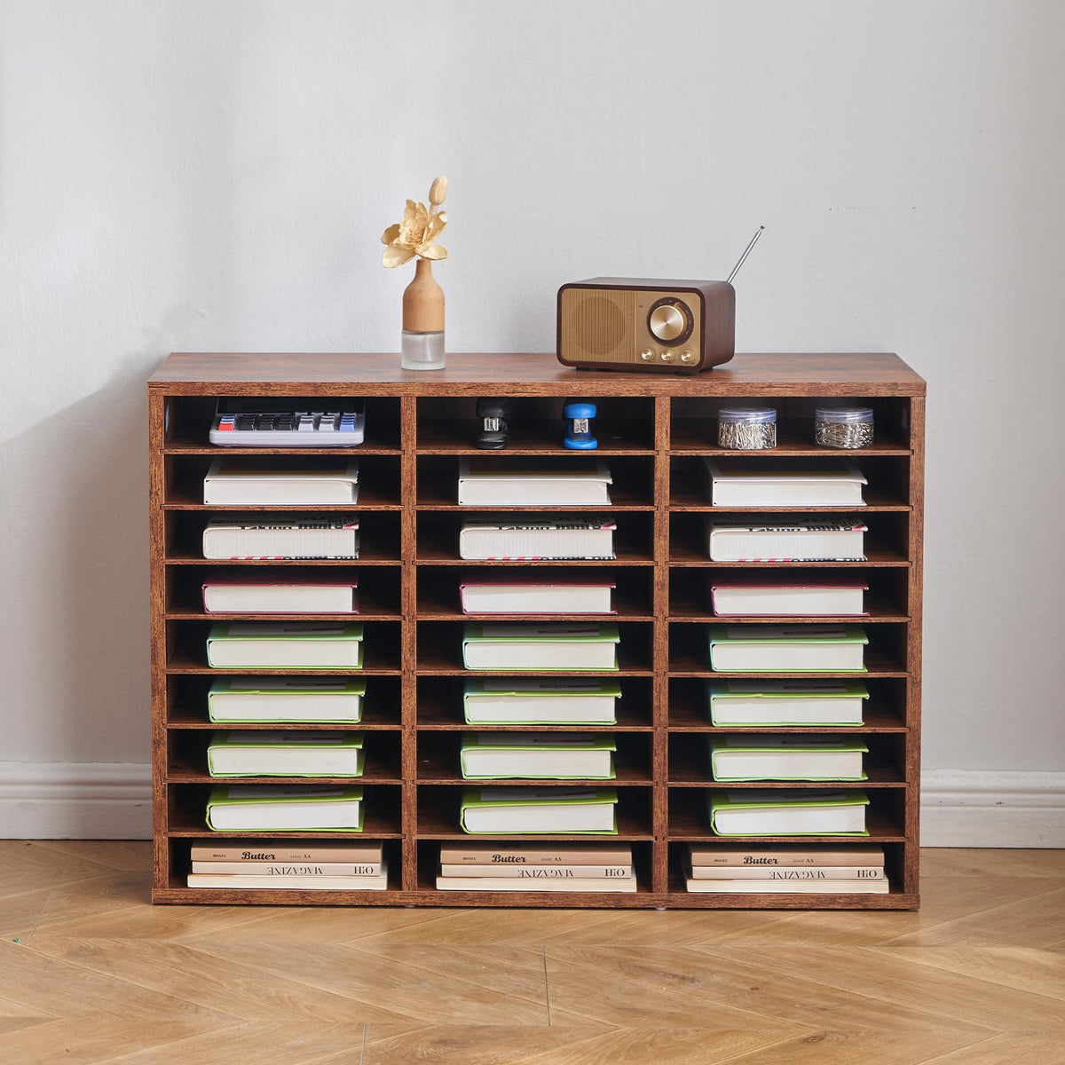 VEVOR Organizador de literatura, 27 compartimentos, buzón de oficina con estantes extraíbles, clasificador de buzones de madera, tablero de partículas, oficina, hogar, aula, clasificador de archivos